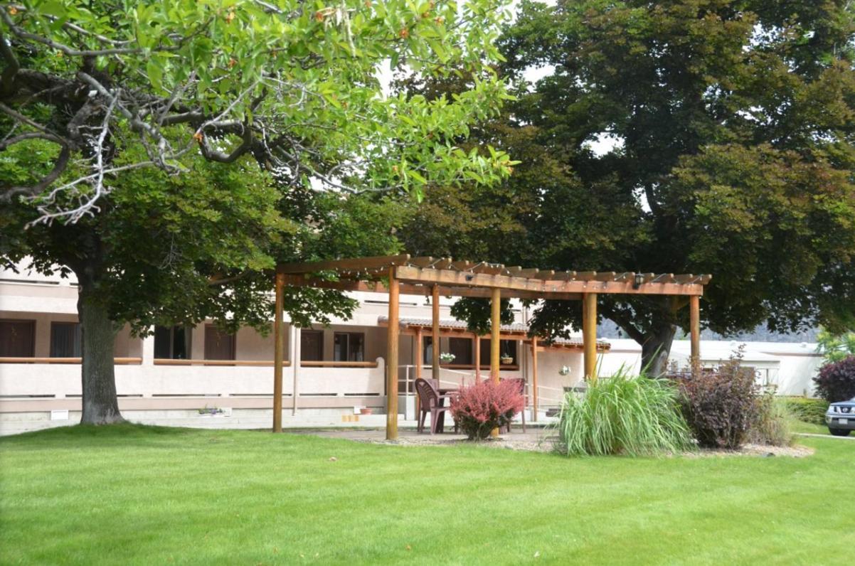 Avalon Inn 오소유스 외부 사진